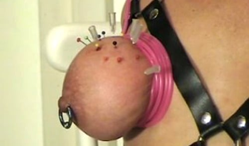 奴隶卡拉乳房酷刑